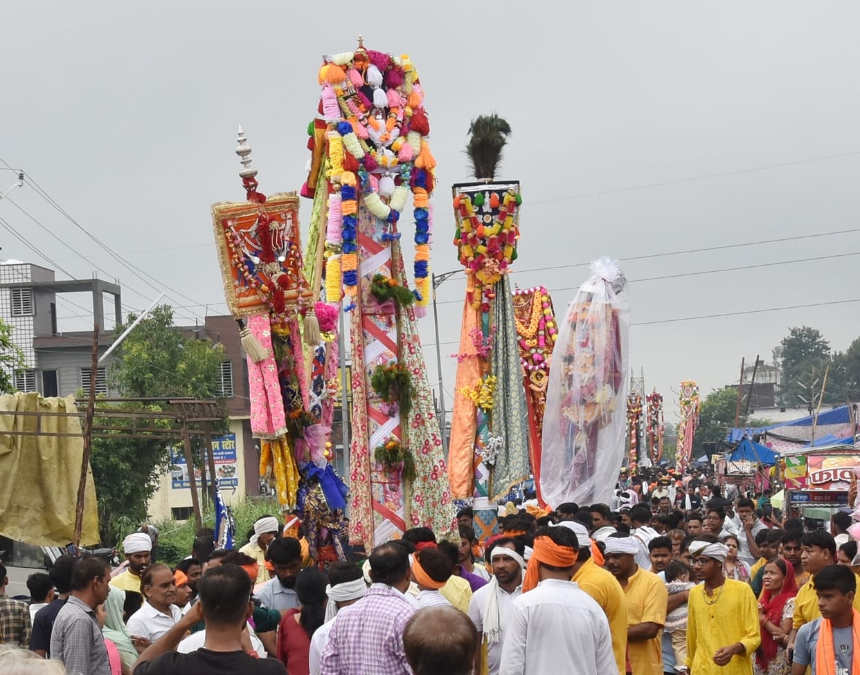 Baba Shree Jaharveer's cheers echoed, 26 sticks returned