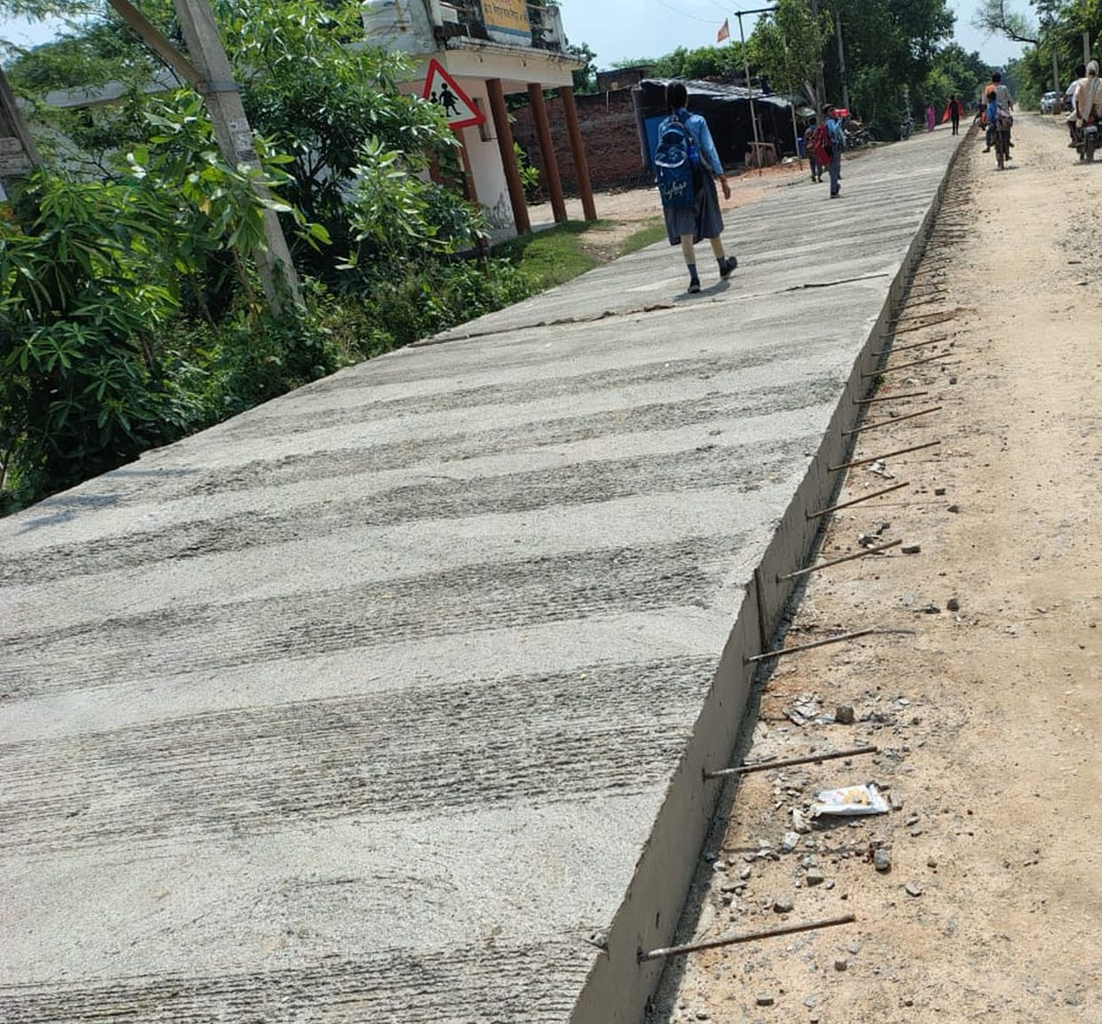 Pedestrians getting hurt by bars coming out of CC Road