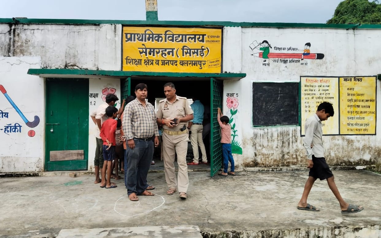School set on fire eight days after theft, investigation begins