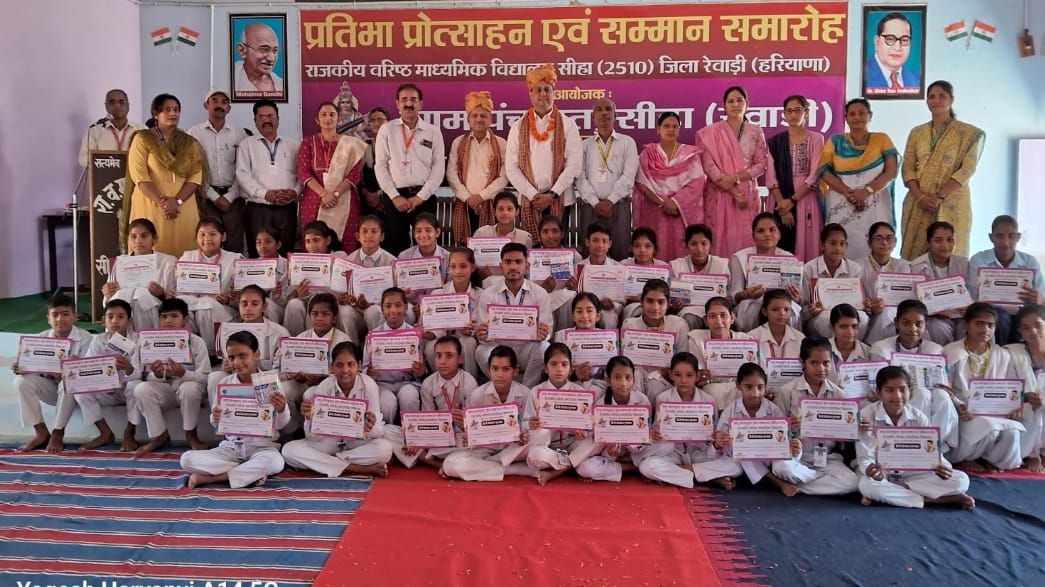 50 winners of Hindi Fortnight honored