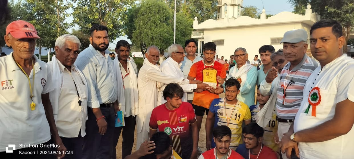 Roshan Lal first in the race for elders
