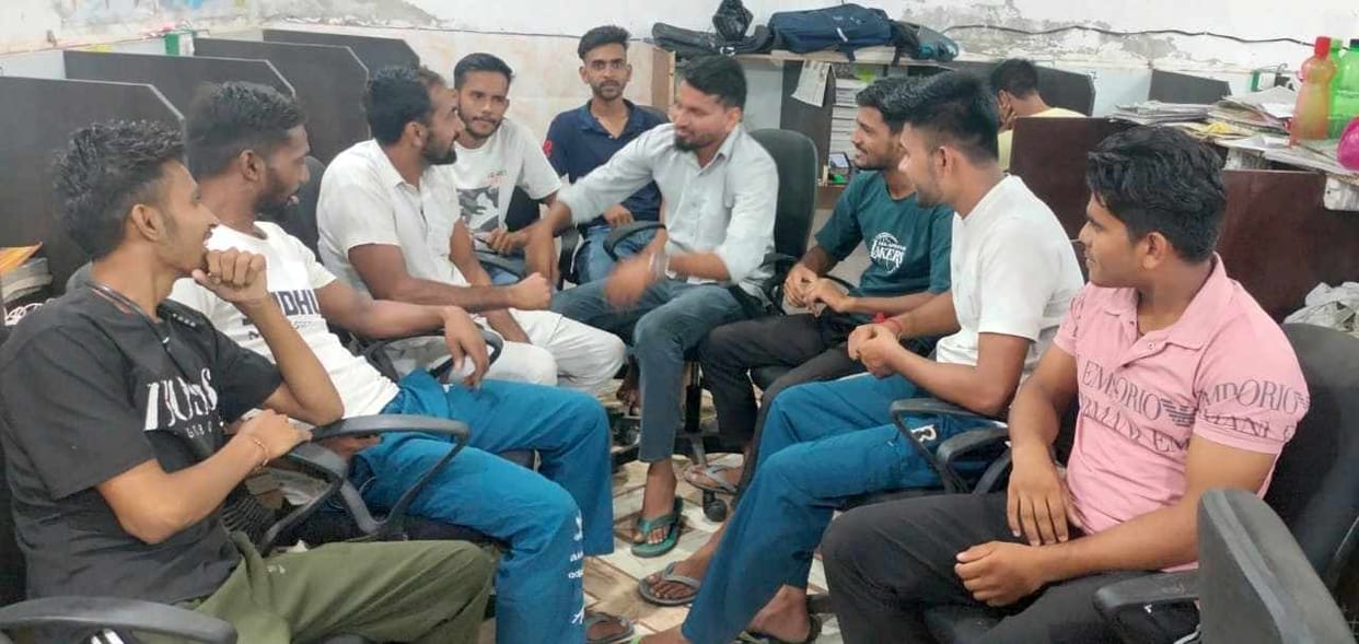 The youth of village Samain will cast their votes to promote employment and development.