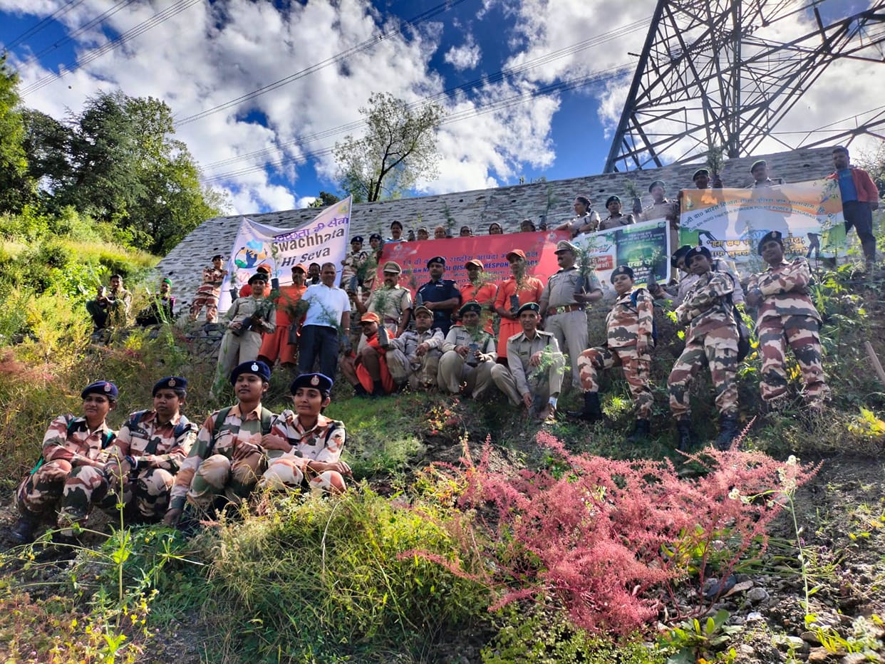 Message of environmental protection given by planting saplings in Shahdhar