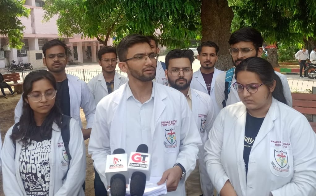 Demand to withdraw MBBS bond cum loan policy