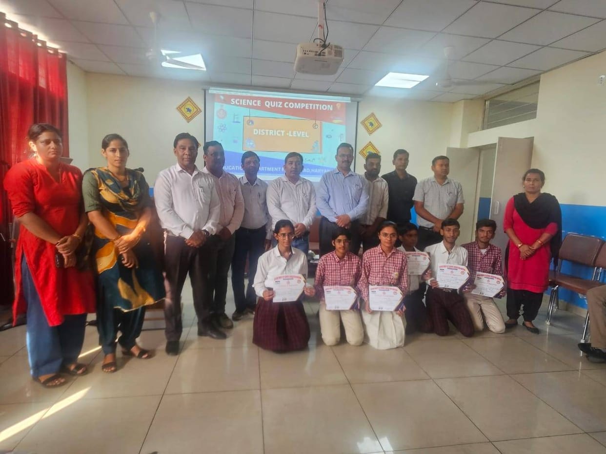 Selection of 10 teams in district level science quiz competition