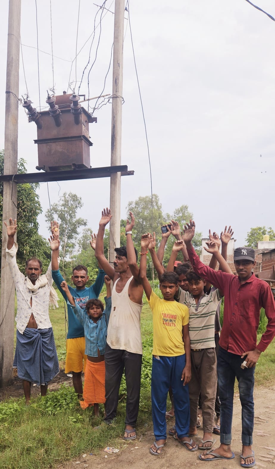 Transformer burnt seven days ago was not replaced, protest was held