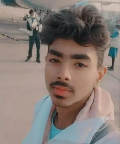 While trying to save his life, a young man died after being hit by a train.