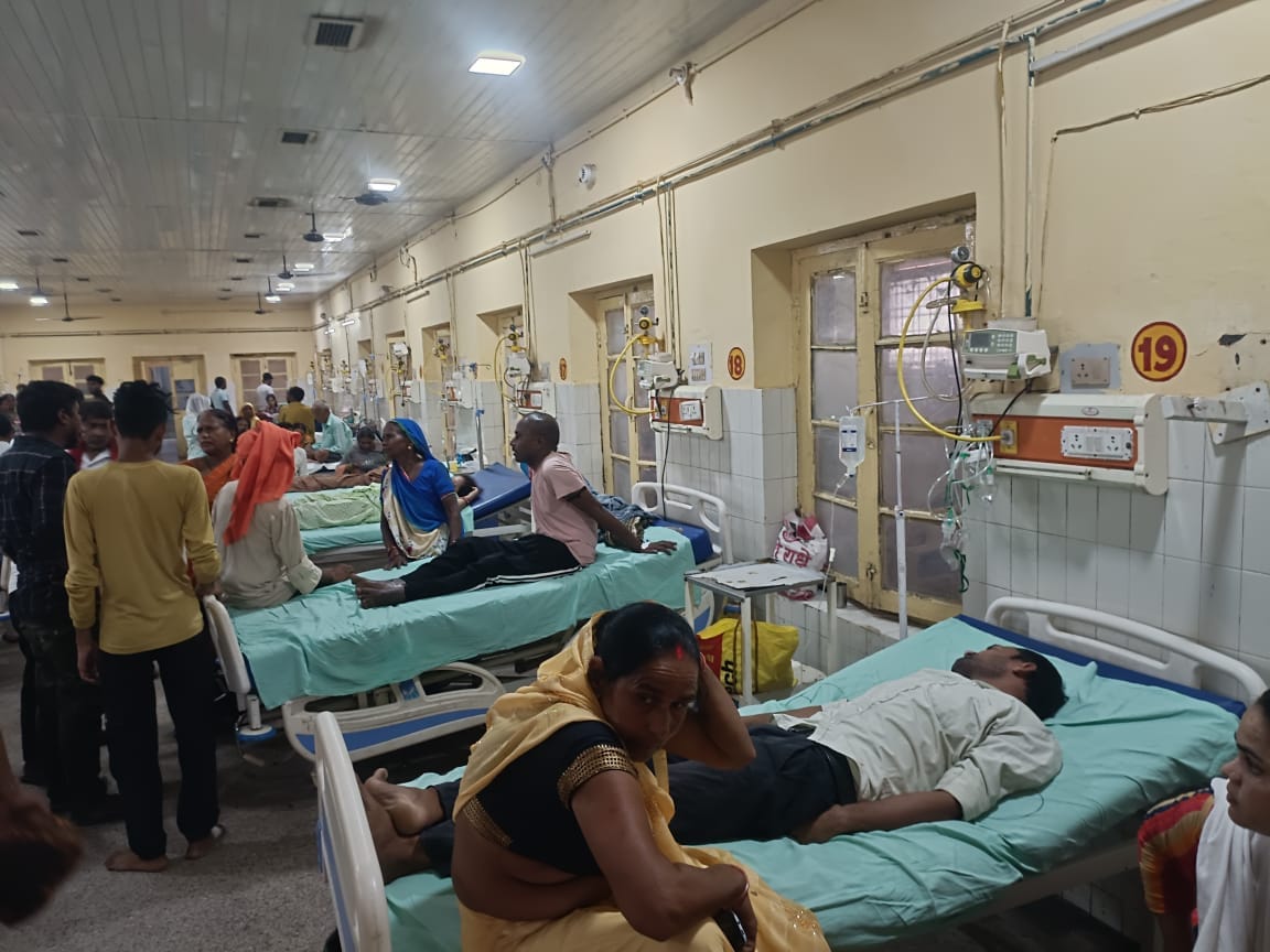 Only emergency service in the hospital...specialist doctors are not available