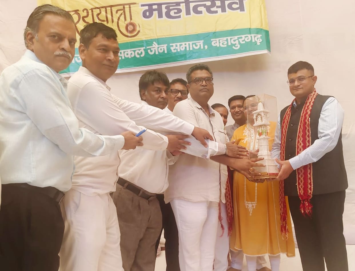 Should follow the path of non-violence: SP Dr. Jain