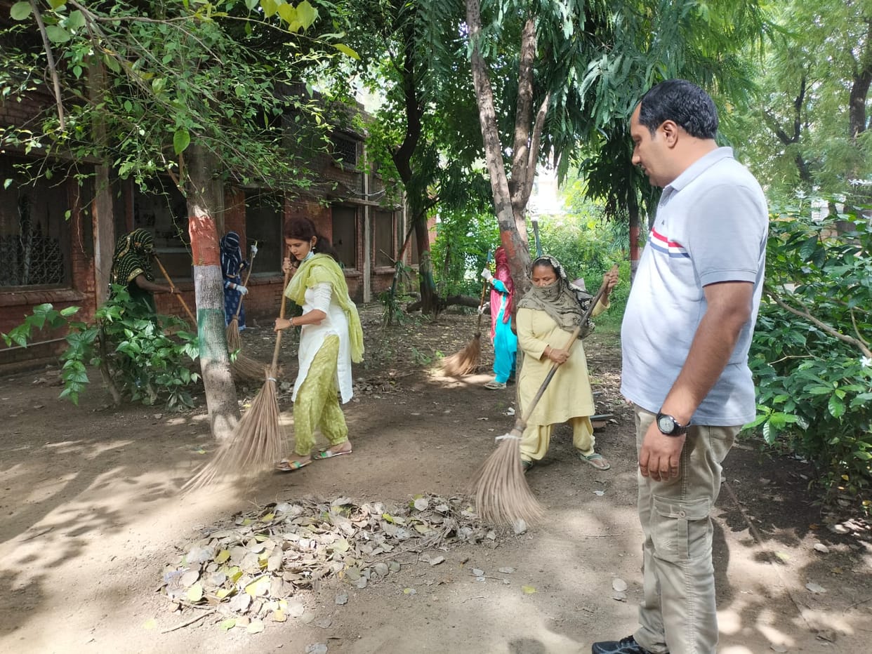 Cleanliness campaign conducted in school