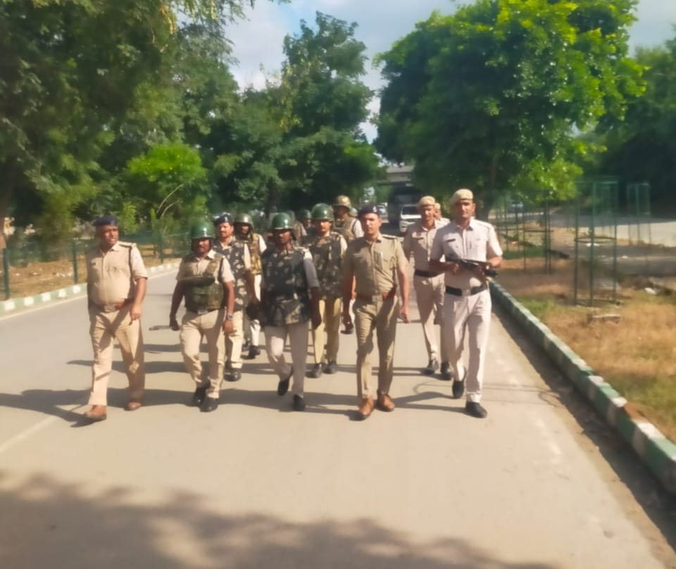 Police and RPF conducted flag march in Kasaula area