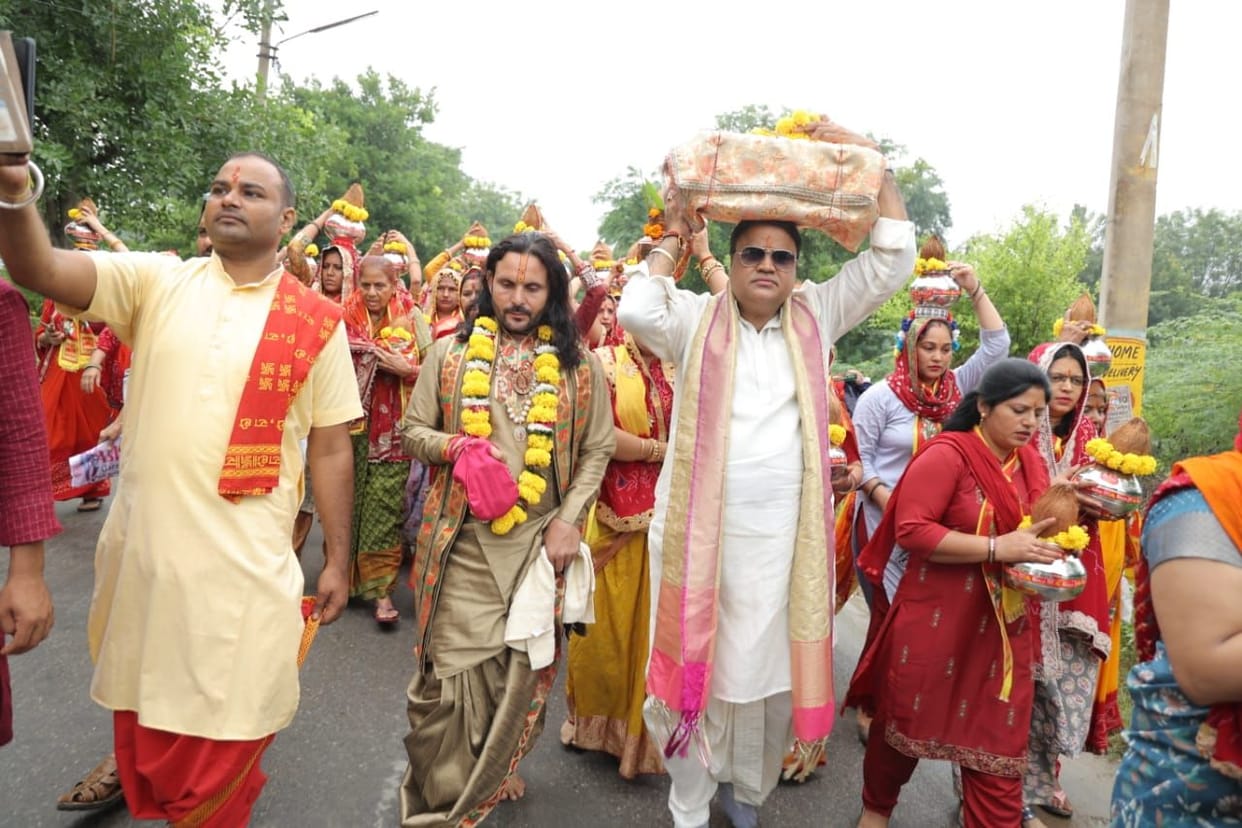 Kalash Yatra taken out from Miraculous Balaji Temple to Trimurti Temple