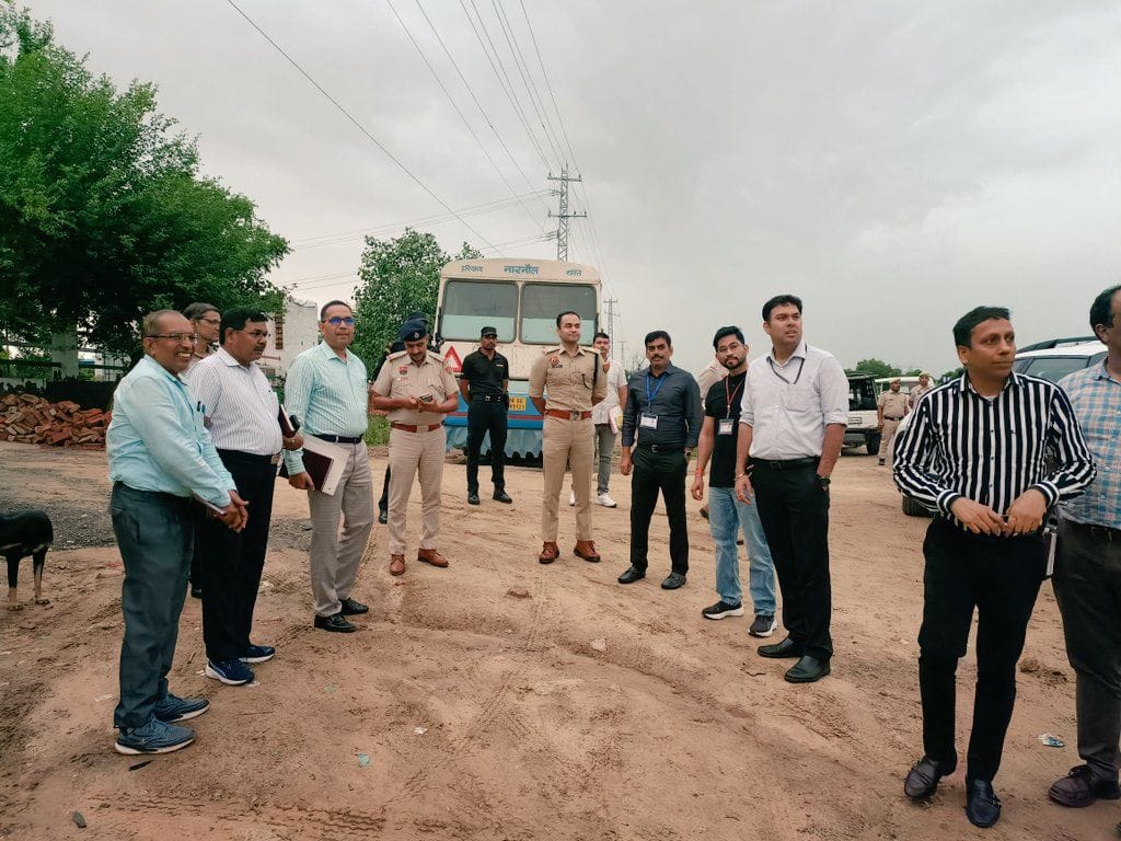 Observers inspected sensitive booths