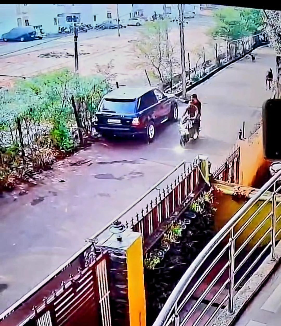 MP News Firing on car of Municipal Council Vice President in Sagar police caught two youths