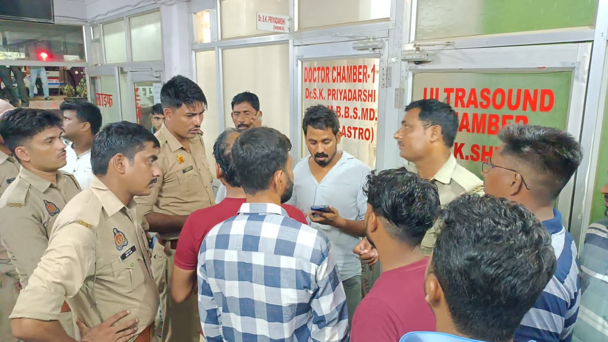 Youth injured in road accident dies, commotion in Life Care Hospital