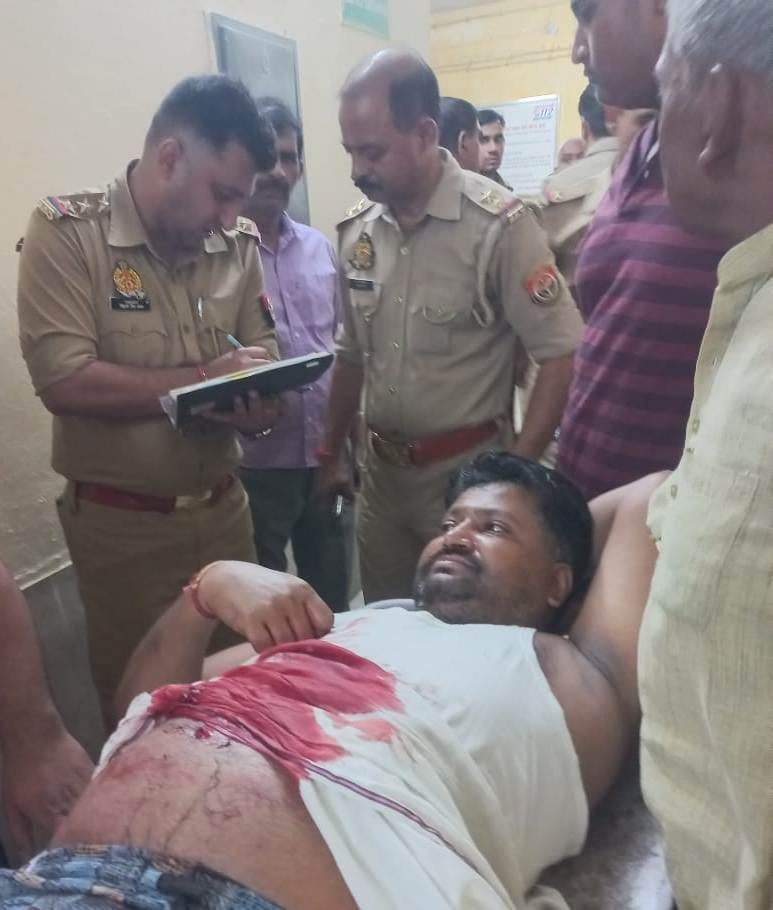Businessman shot when stopped while stealing, report