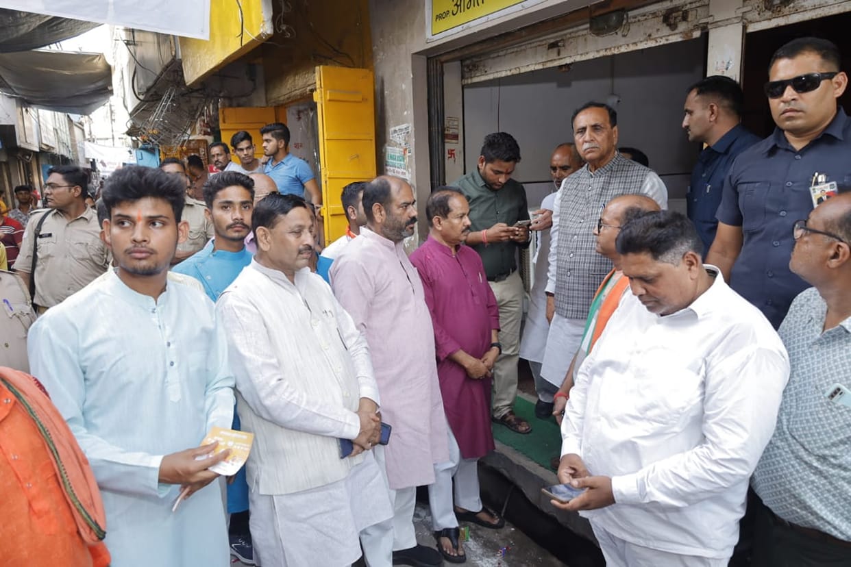 Vijay Rupani arrives to speed up BJP's membership campaign