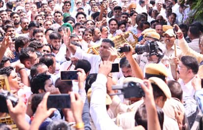Bundi News: Congress's fierce protest in Bundi over Rahul Gandhi's comment and crop compensation