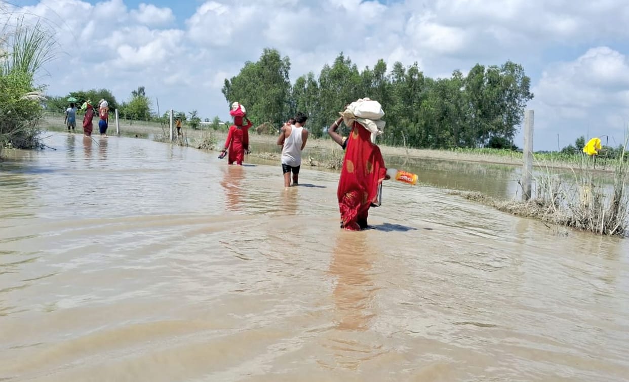 The water level of Ramganga decreased, but difficulties persist