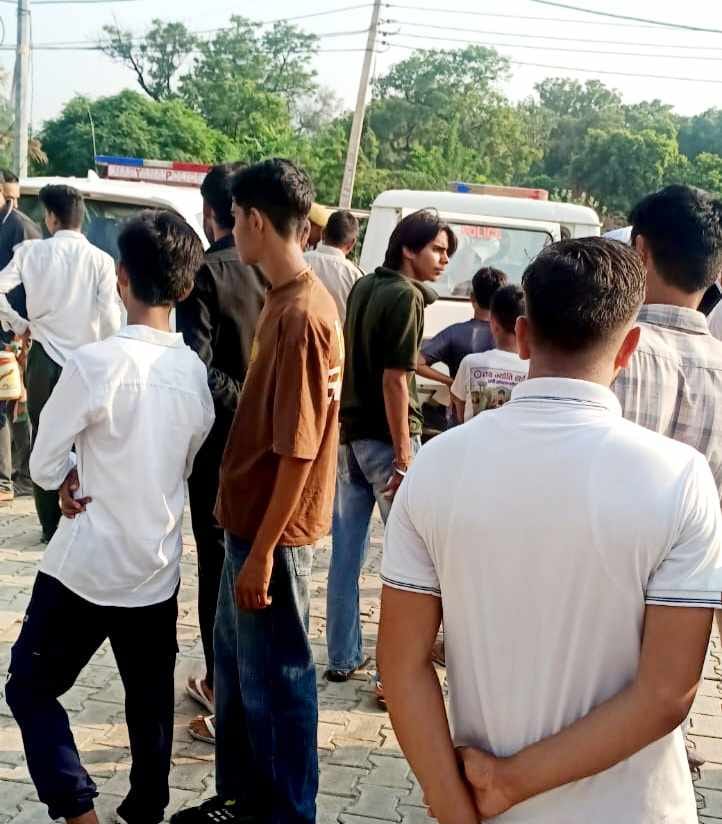 Nodal officer again locked Baba Balaknath Dera and sealed it.