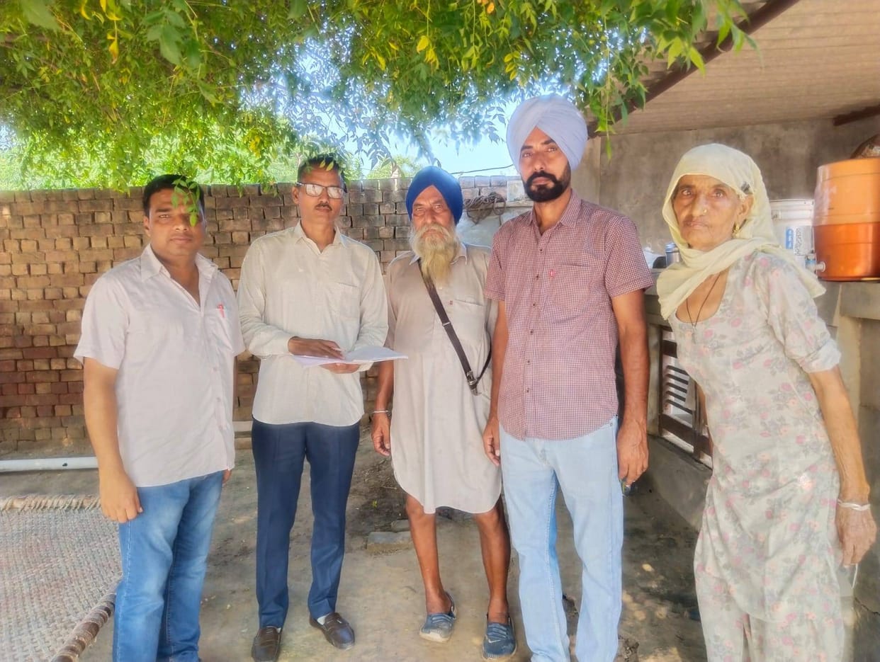 9 thousand illiterate people of the district will appear for the first time at 256 centers.