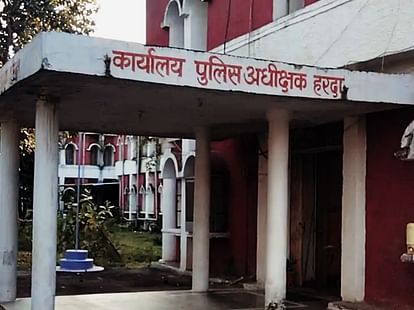 Harda: हत्या के बाद पुलिस अमले में हुई प्रशासनिक सर्जरी, थानों के प्रभारी बदले; SP ने बताया सामान्य प्रक्रिया administrative reshuffle was done in Harda After the incident of murder in Chhipabad