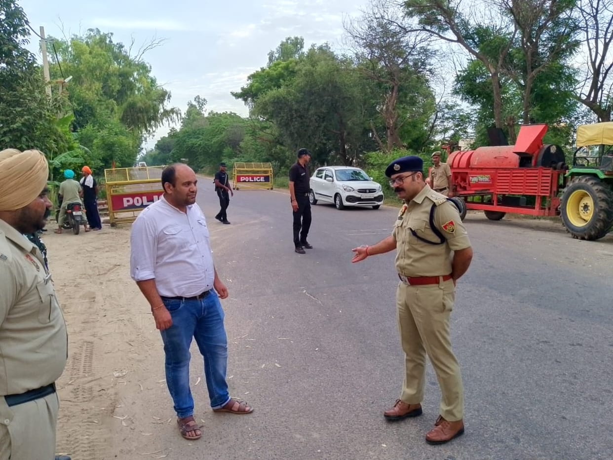 In view of assembly elections, Sirsa police increased vigil on Rajasthan and Punjab border.