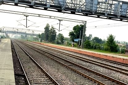 Haridwar News: ट्रेन से कटकर महिला और पुरुष की मौत, मिले क्षत-विक्षत शव, आत्महत्या की जताई जा रही आशंका Haridwar News man and woman died after being hit by train mutilated bodies found