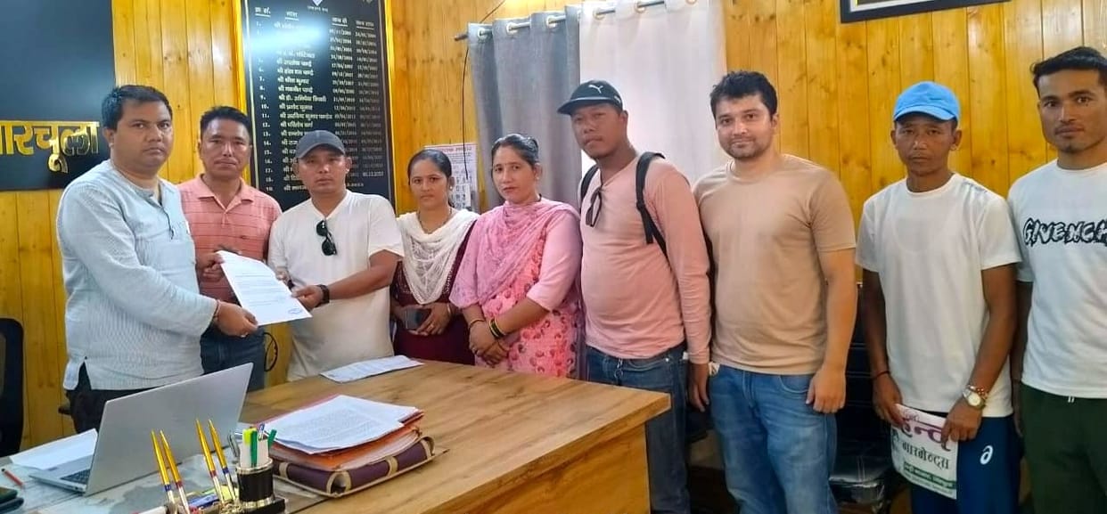 Saddened by closure of communication service, Dar villagers angry