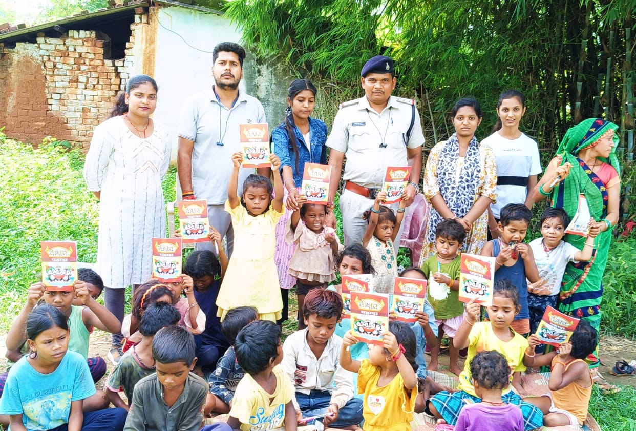 Daughters received a gift on International Daughters Day in Umaria