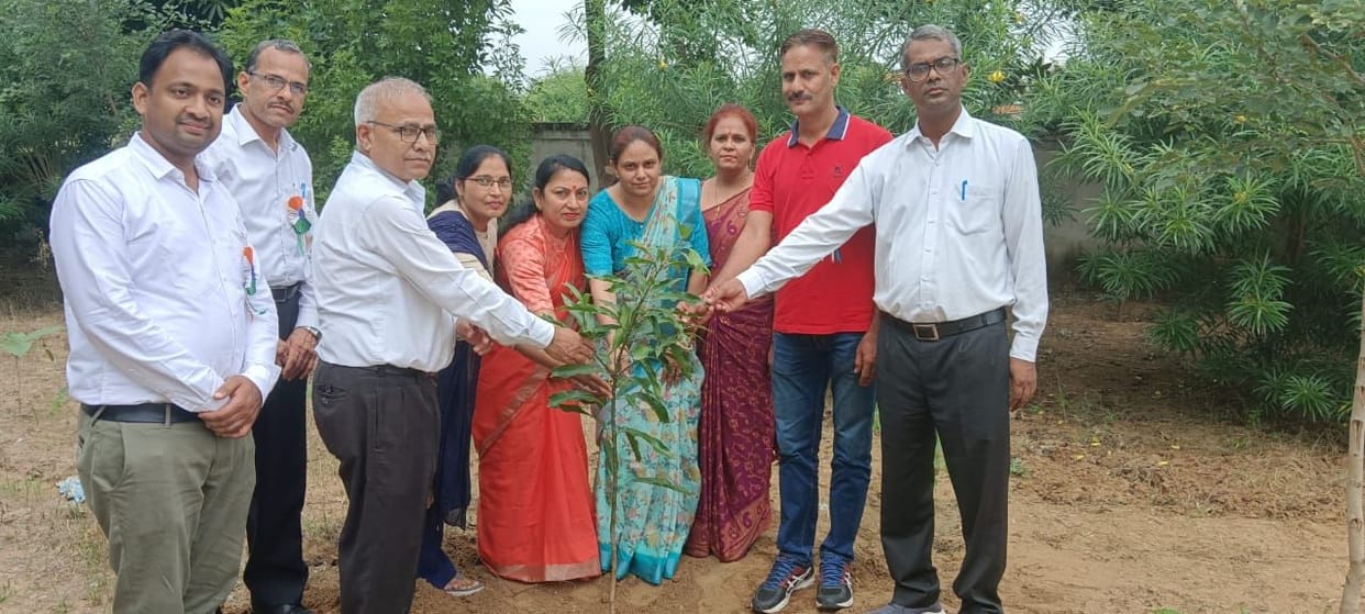 Gave the message of environmental protection by planting trees