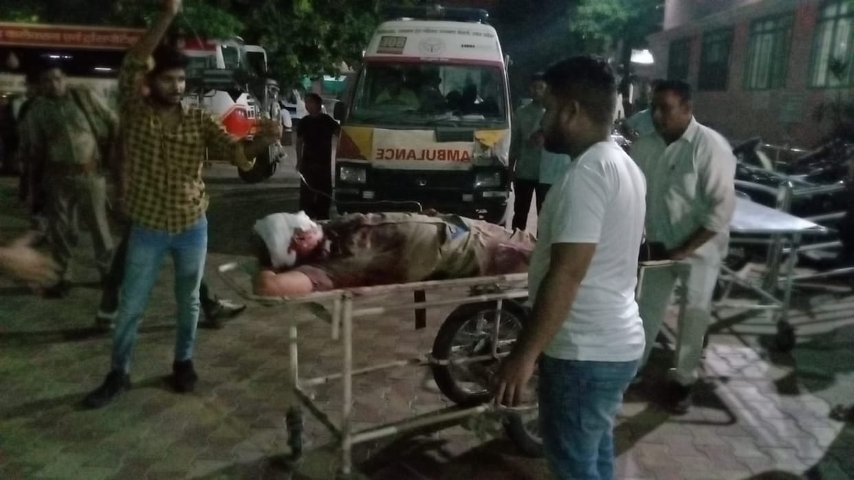 Firing between two parties in Kailashpur, six including two inspectors injured