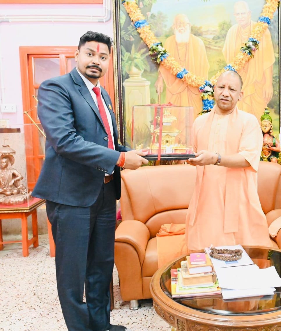 Former minister of Nepal Lumbini reached Gorakhpur to meet the Chief Minister
