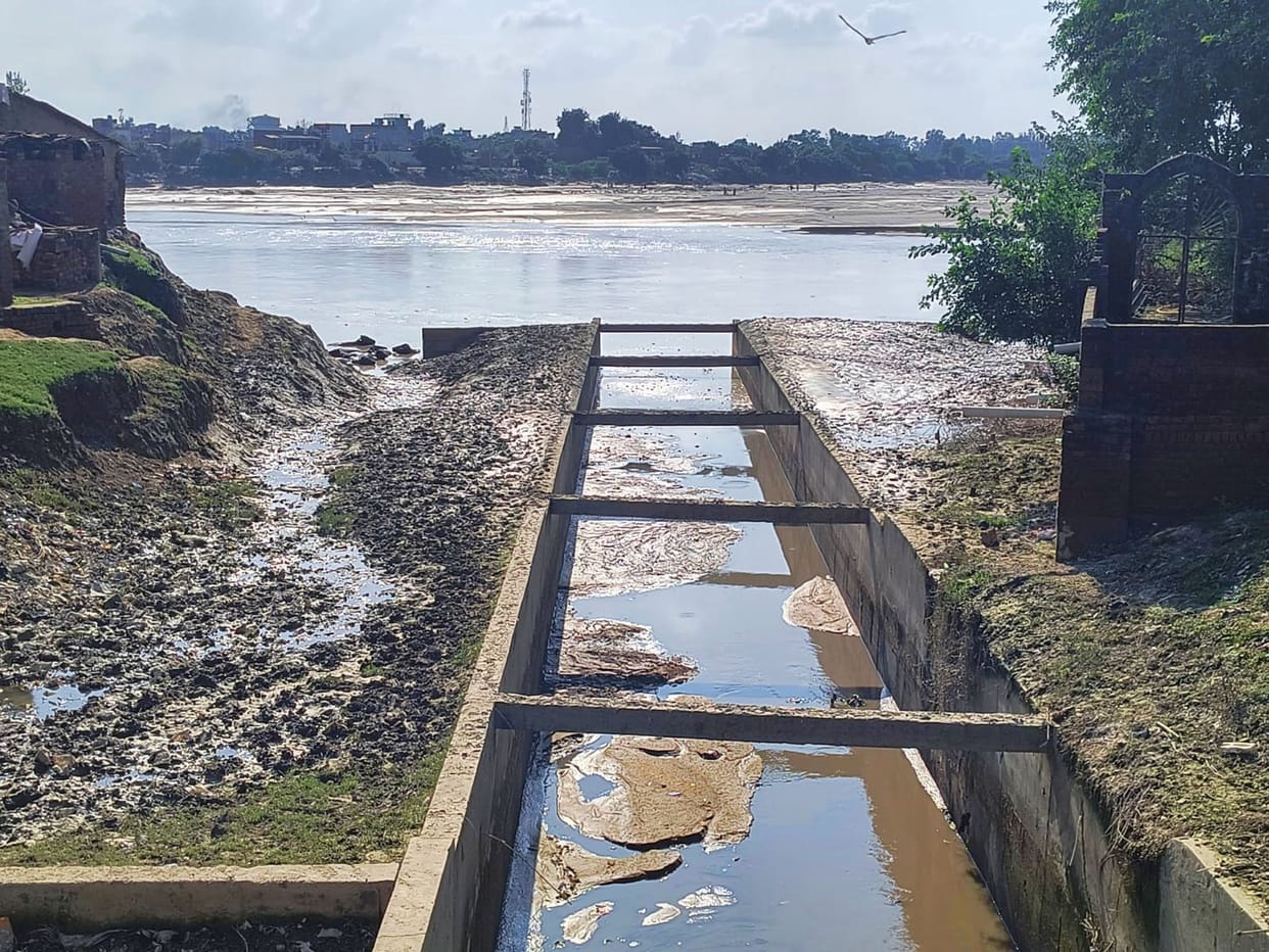 Special on World River Day: Streams of poison flowing into rivers from industrial and domestic waste