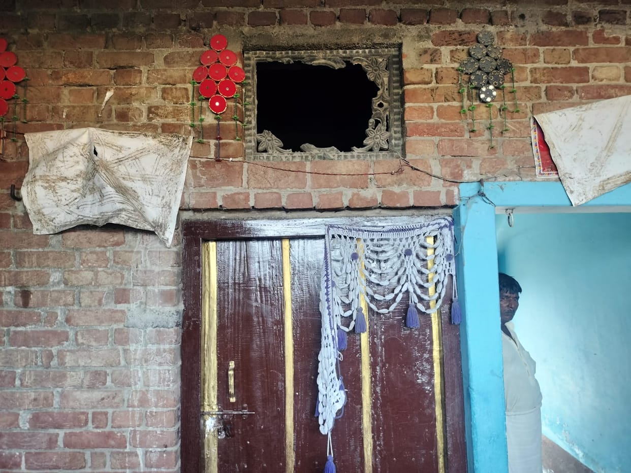 Thousands stolen from a closed house in Ghanshyampur village