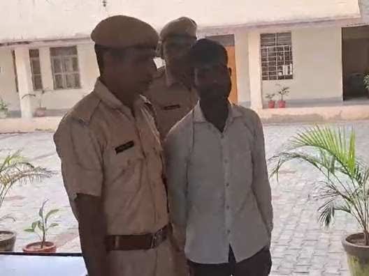 हनी ट्रैप का एक और सदस्य गिरफ्तार।