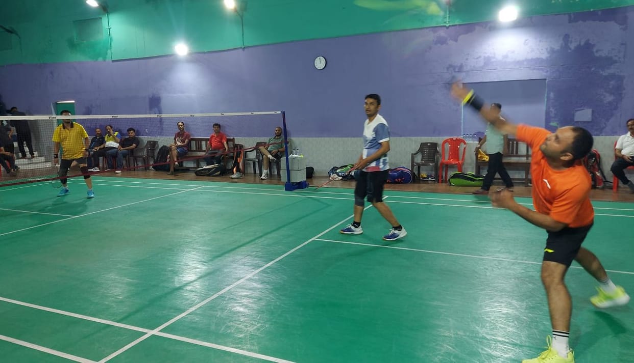 Manoj-Hem and Ashok-Vishnu Giri pair won