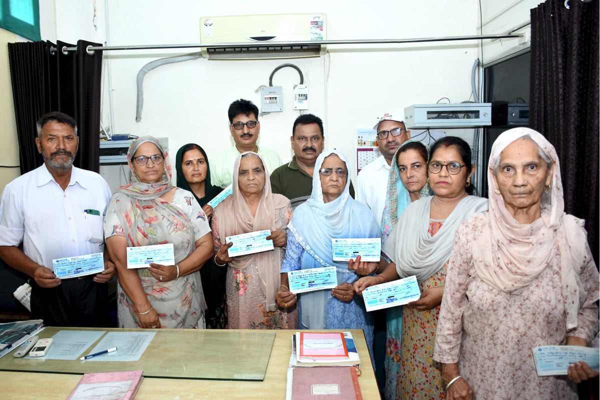 Assistance amount presented to the dependents of ex-servicemen