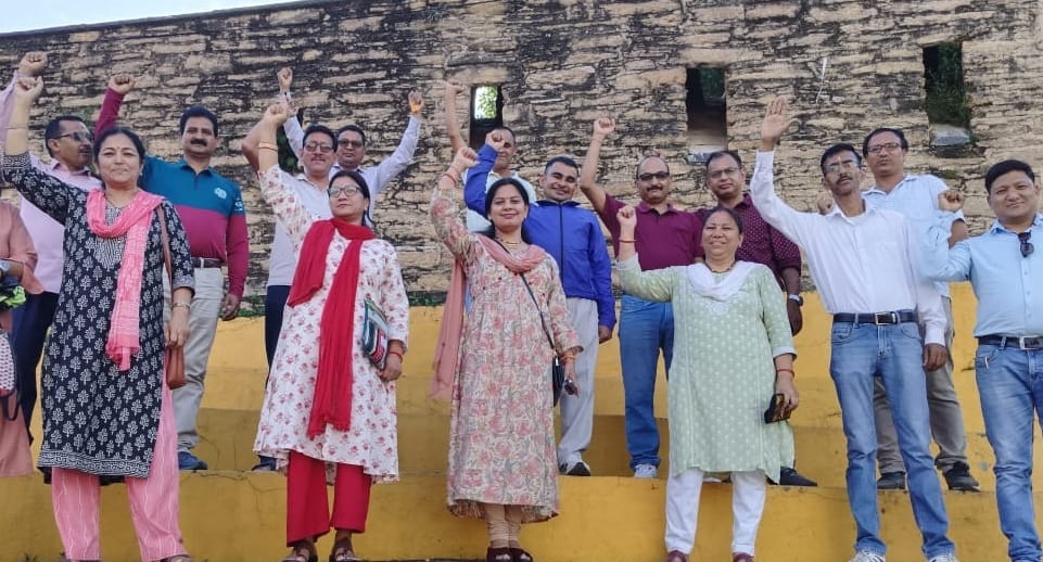 Teachers demonstrated in support of Principal Recruitment Examination