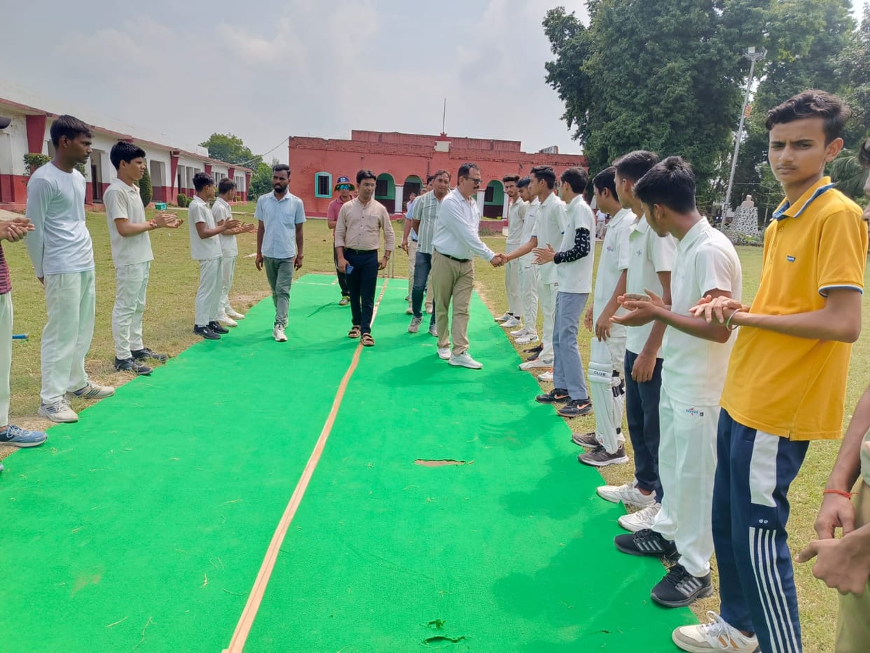 15 players of the district will play in the divisional cricket match