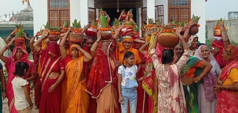 Bhagwat Katha narrated in village Rajan Pana Paras