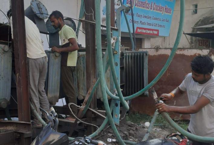 Electricity was disrupted for two hours due to breakage of wire and jumper