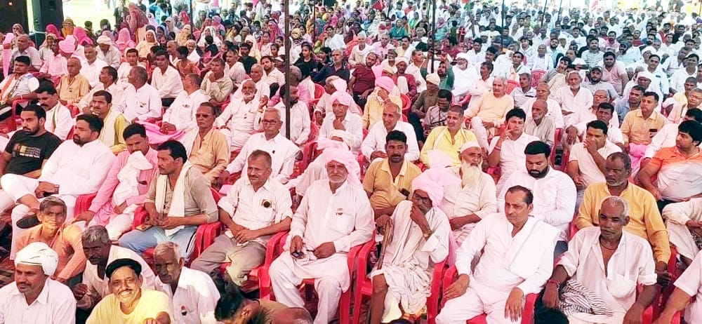 Two Maha Panchayats were held in Khadar, decision was taken to vote after careful consideration