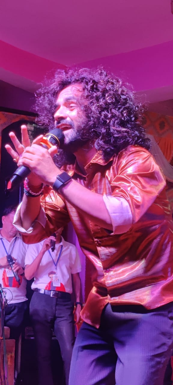 The audience danced to the song 'Ihaan Badiyaan Jo Tudka Laana'