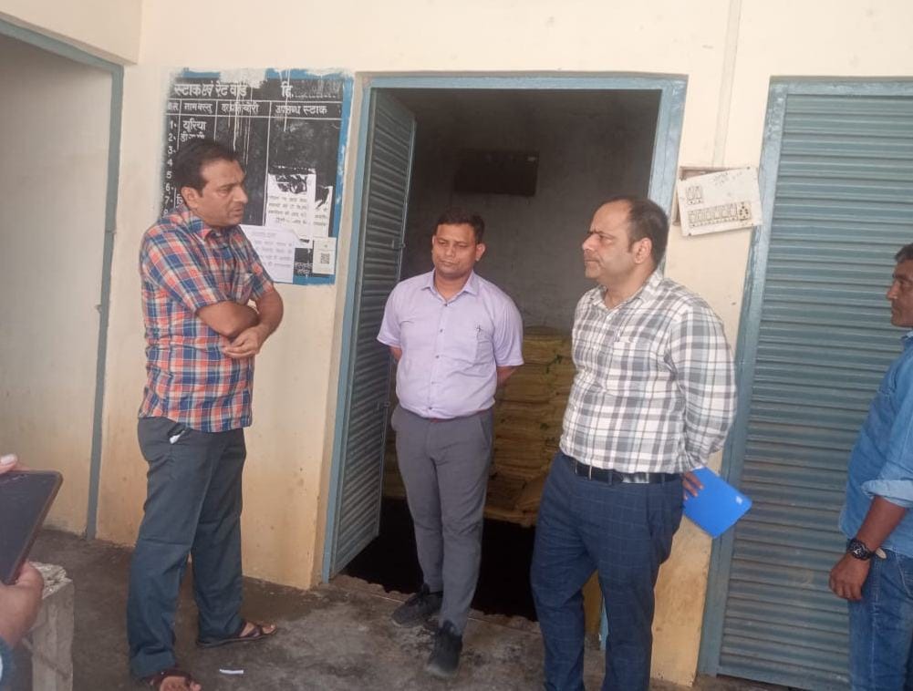 Fertilizer distributed to farmers after inspection of shops