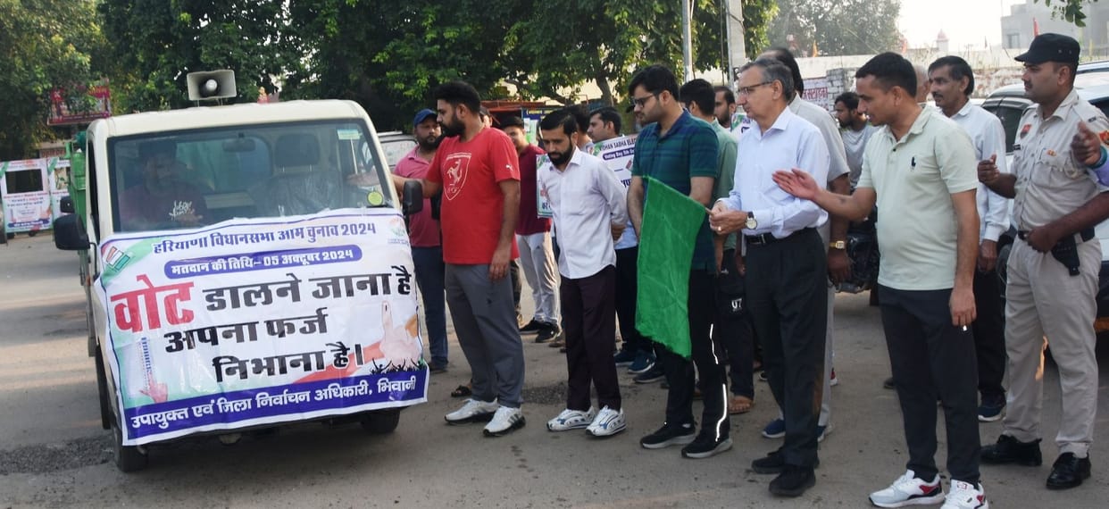 Municipal council vehicles will motivate people to vote