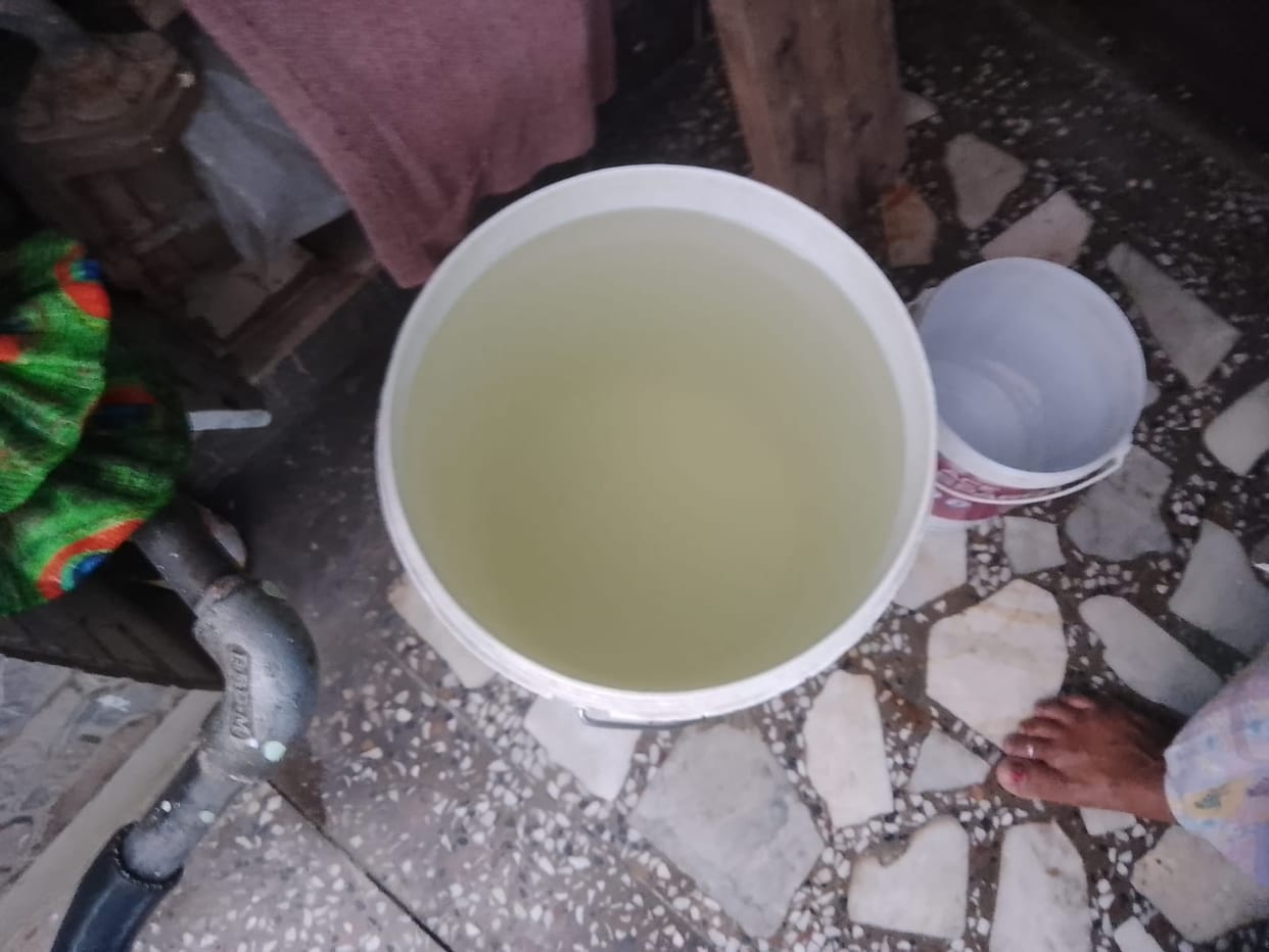 1500 people are drinking contaminated water since 10 days, responsible people are not understanding the problem
