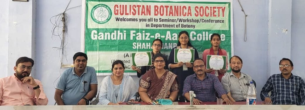 Komal first, Kamya second in presenting research paper