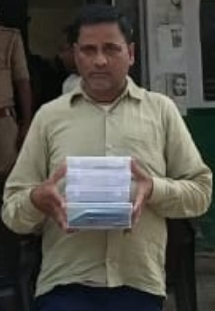 Fake IPS arrested