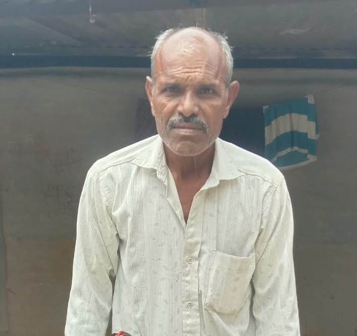 Ujjain News Dog stuck in bike motorcycle slipped and elderly died daughter-in-law condition critical